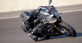 California Superbike School pojedzie na motocyklach Triumph